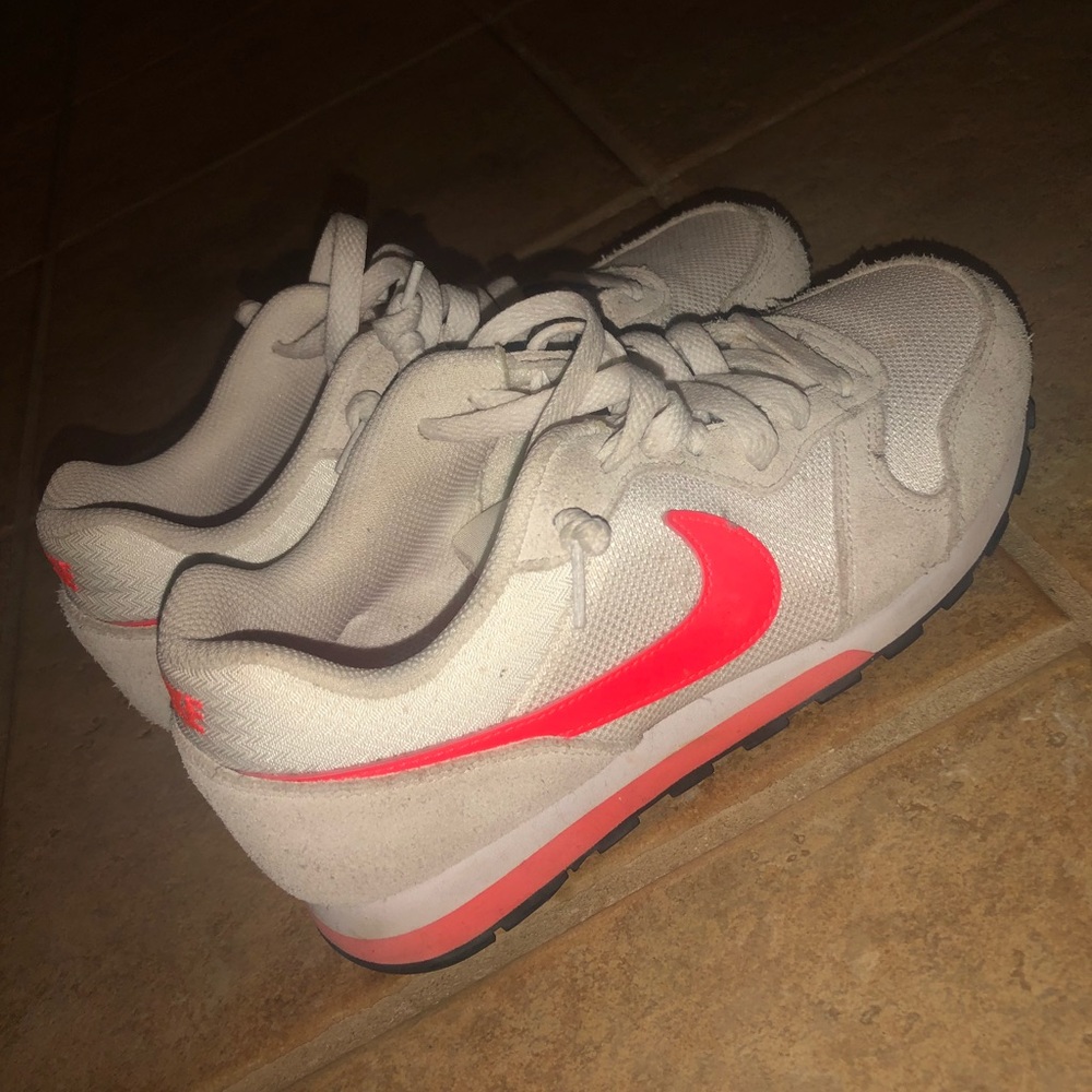 Women’s Nike shoes